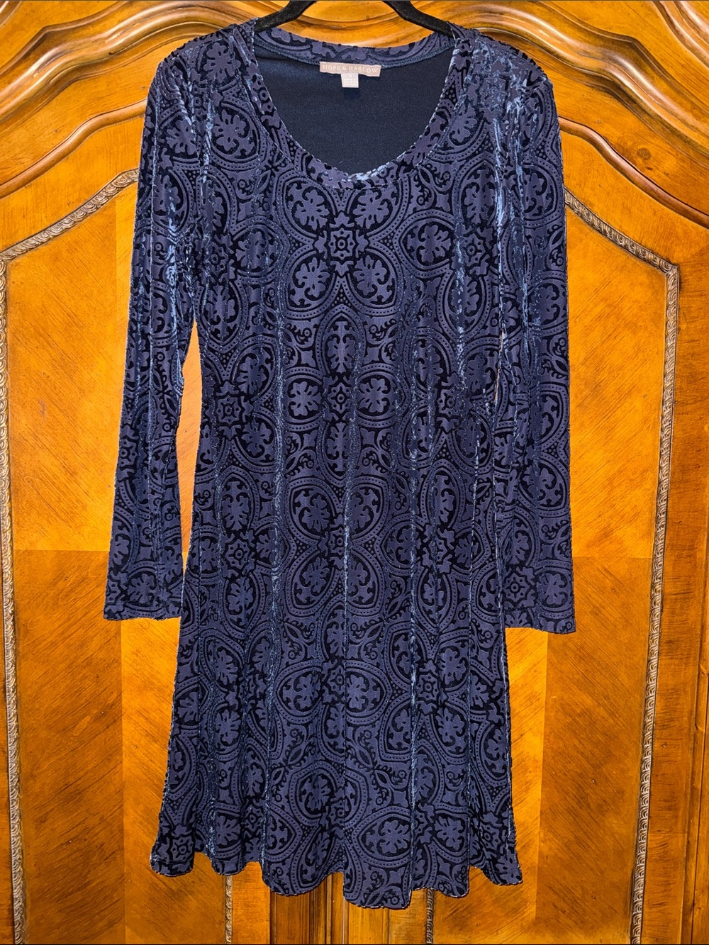 Velvet Patterned Navy Blue Long-Sleeve Women’s Dress